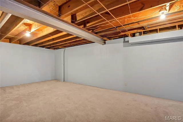 $425,000 | 1009 Summer Tree Drive, Ballwin, MO 63011