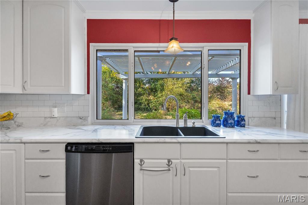 1009 Summer Tree Drive Ballwin, MO 63011 - Photo 10 of 27