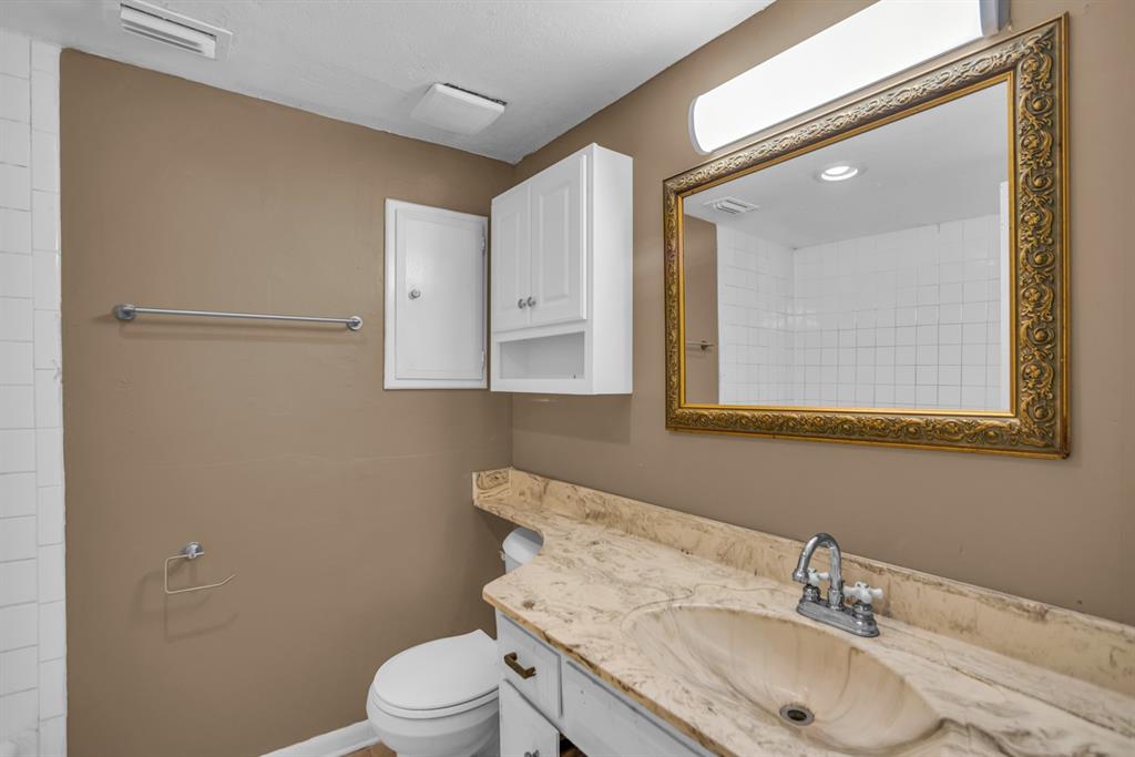 1025 Terrace Trail Carrollton, TX 75006 - Photo 6 of 16