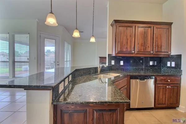 $2,650 | 20357 Chaumont Avenue, Baton Rouge, LA 70817