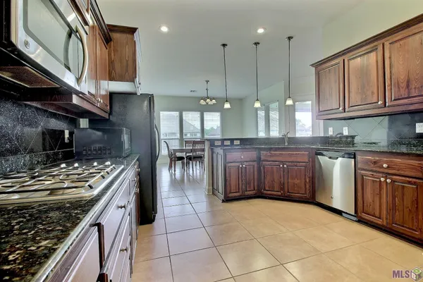 $2,650 | 20357 Chaumont Avenue, Baton Rouge, LA 70817