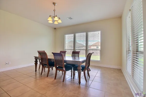 $2,650 | 20357 Chaumont Avenue, Baton Rouge, LA 70817