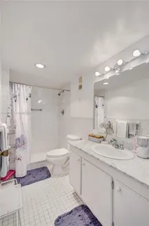 $199,000 | 1300 Northeast Miami Gardens Drive, Unit 320E, Miami, FL 33179