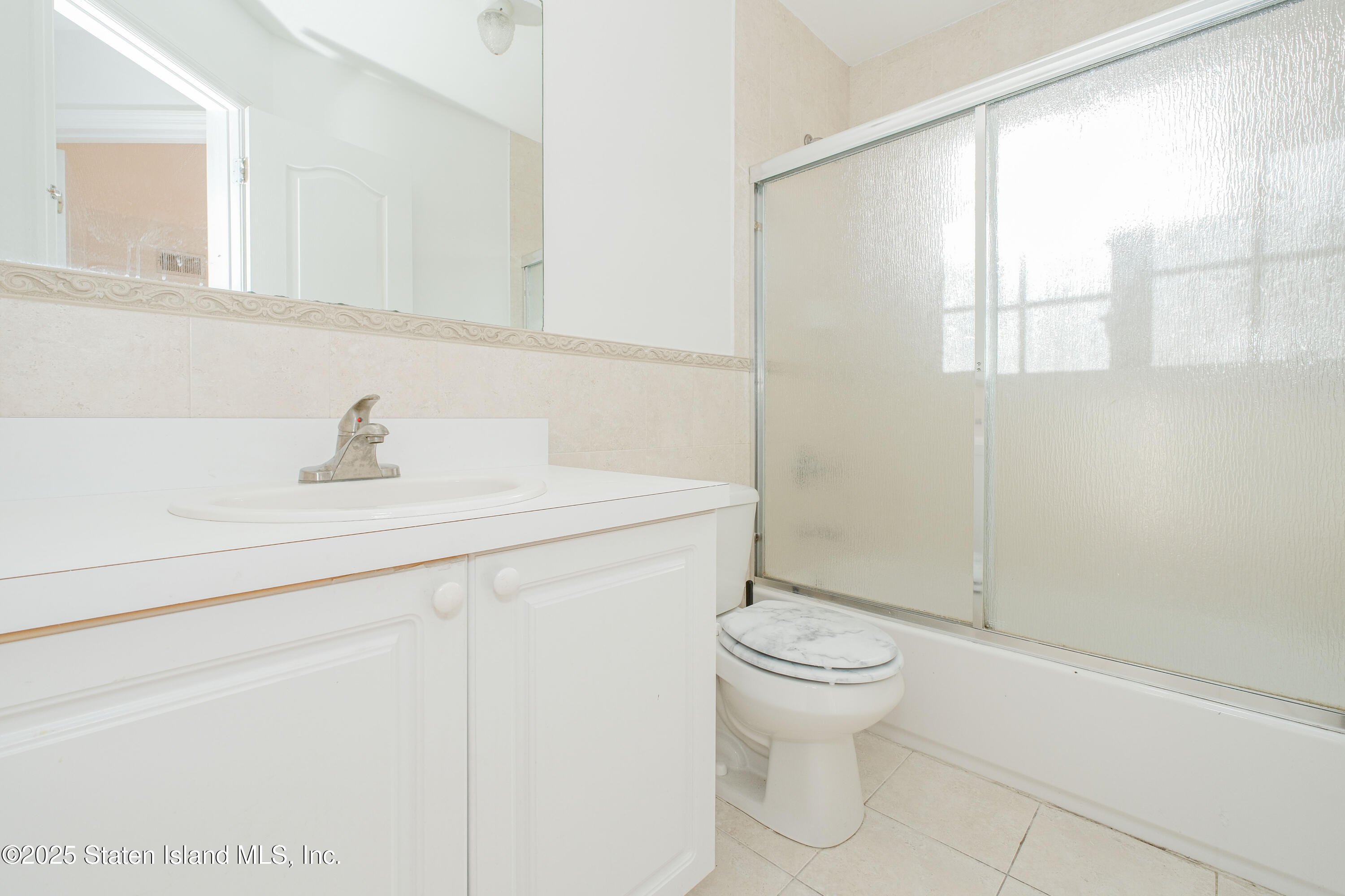 631 Goethals Road North Staten Island, NY 10314 - Photo 14 of 19 (14) FULL BATH