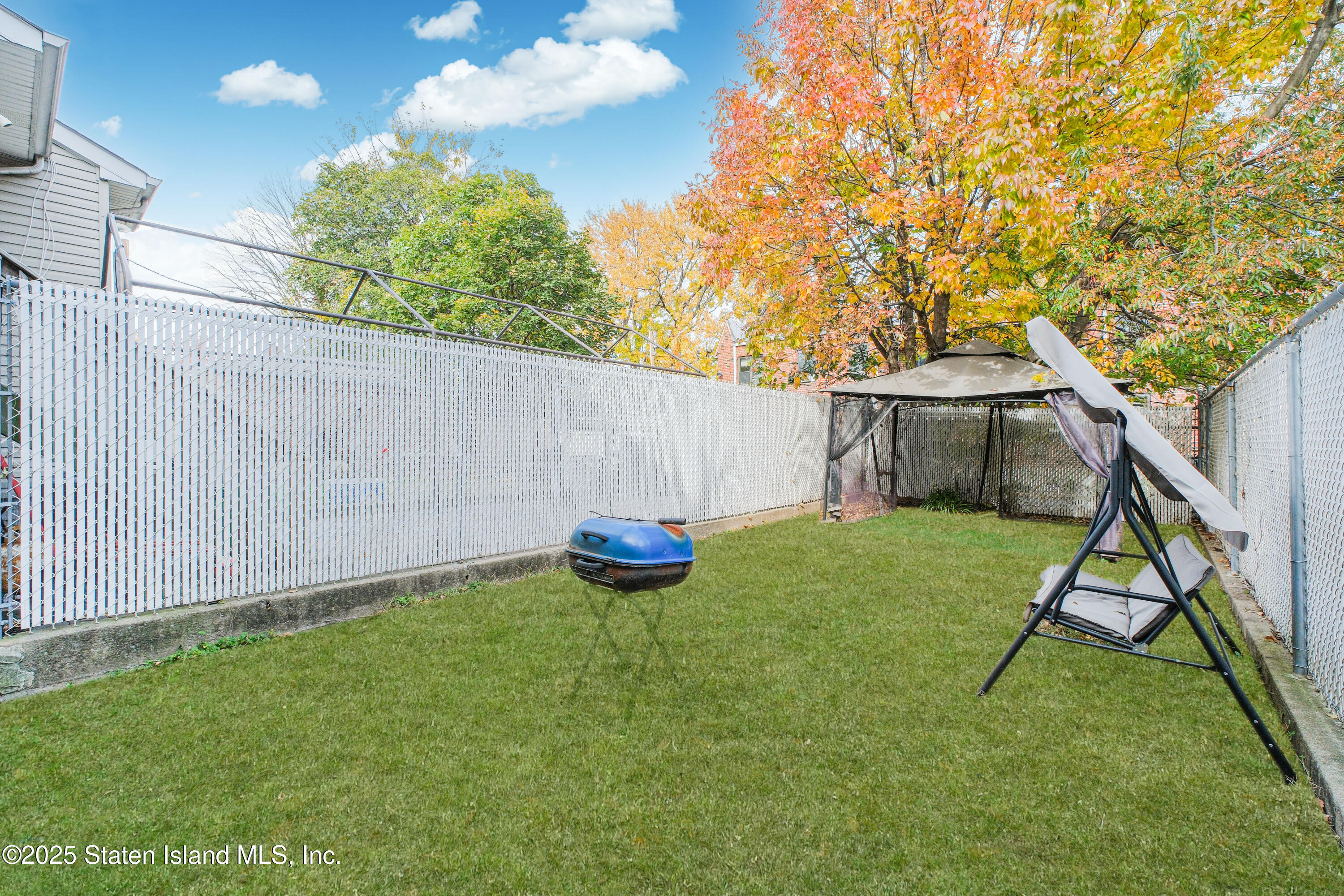 631 Goethals Road North Staten Island, NY 10314 - Photo 19 of 19 (20) BACKYARD