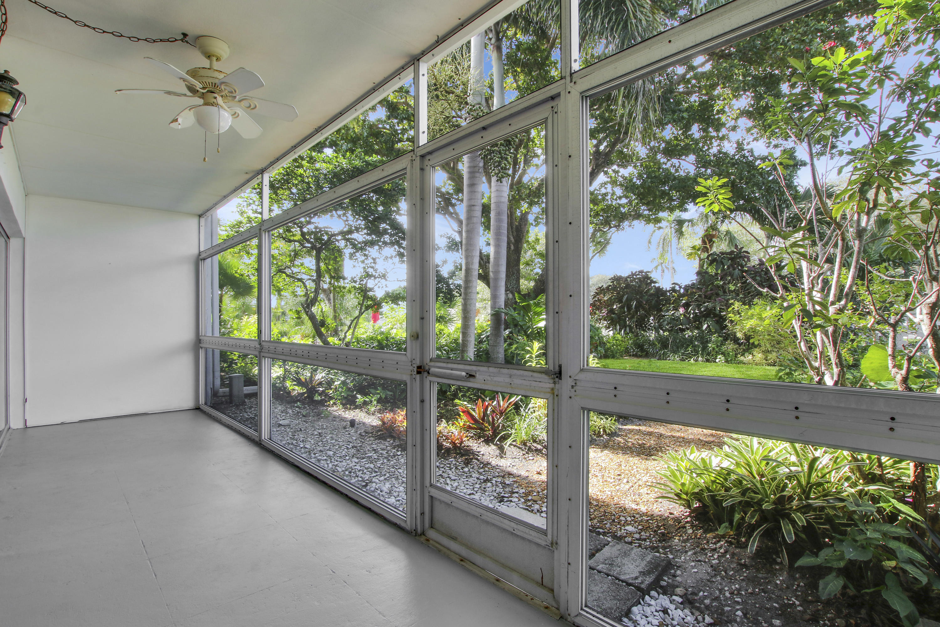 91 Willow Road, Unit 105 Tequesta, FL 33469 - Photo 17 of 24 House-73