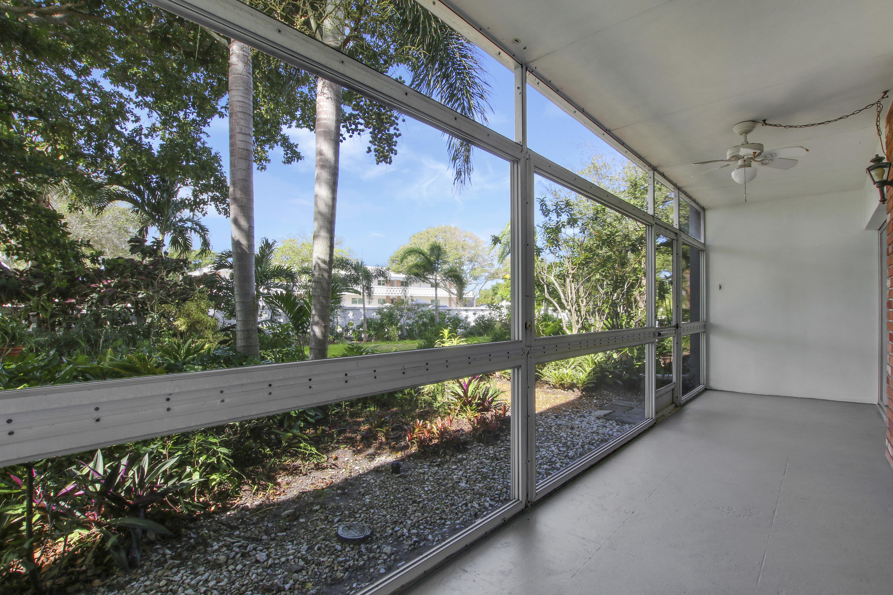 91 Willow Road, Unit 105 Tequesta, FL 33469 - Photo 18 of 24 House-74