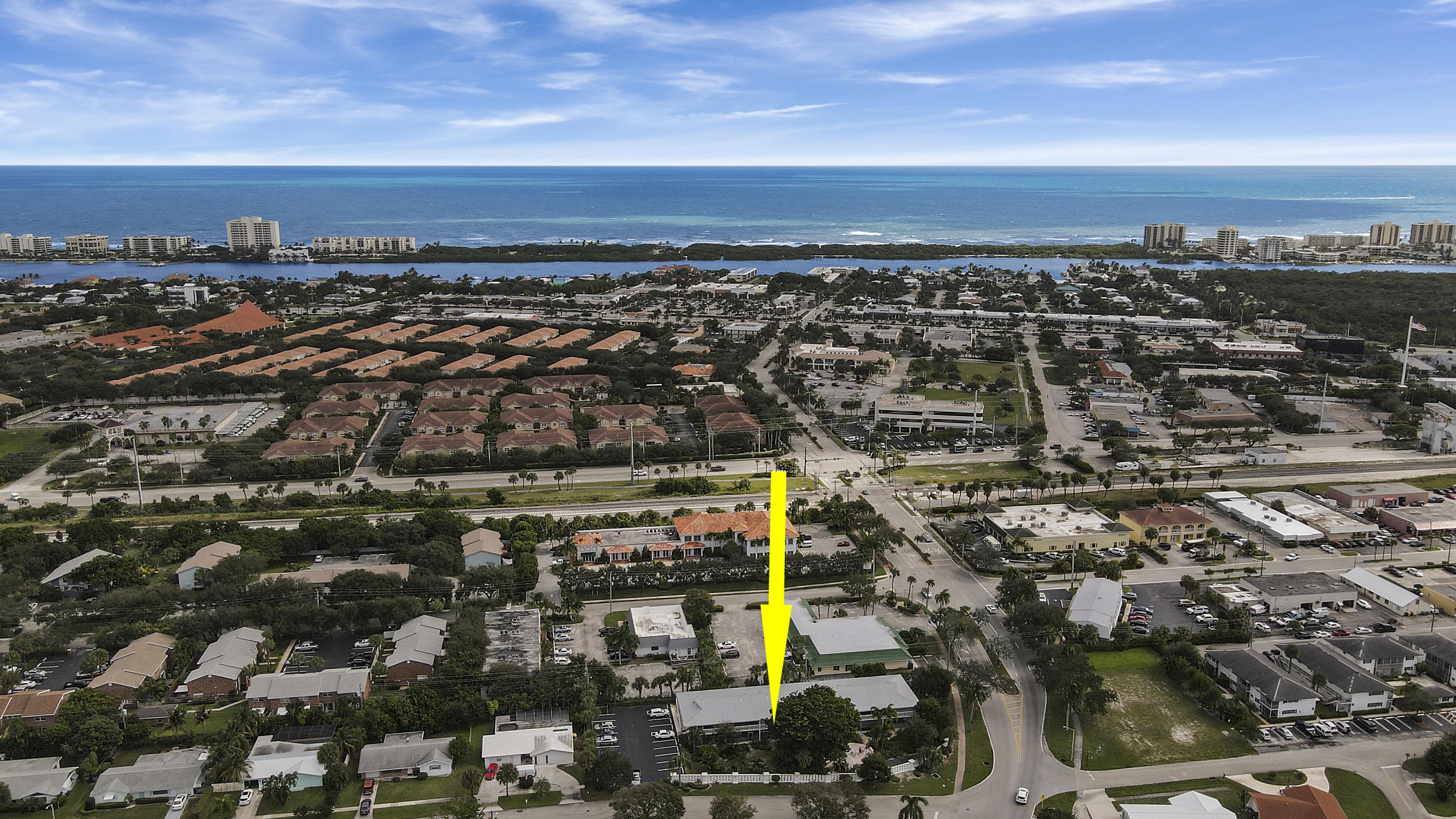 91 Willow Road, Unit 105 Tequesta, FL 33469 - Photo 2 of 24 Aerial
