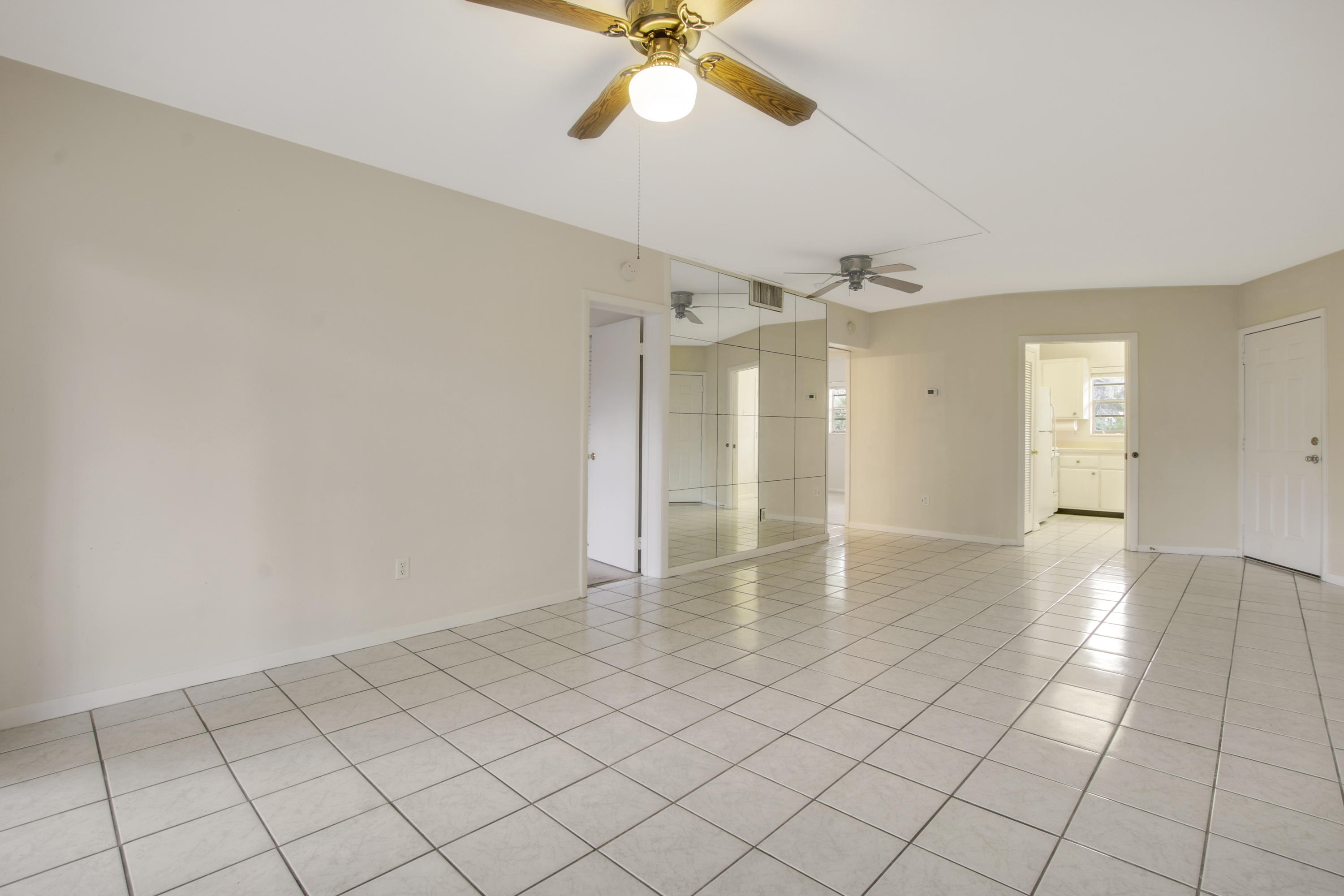 91 Willow Road, Unit 105 Tequesta, FL 33469 - Photo 8 of 24 House-27