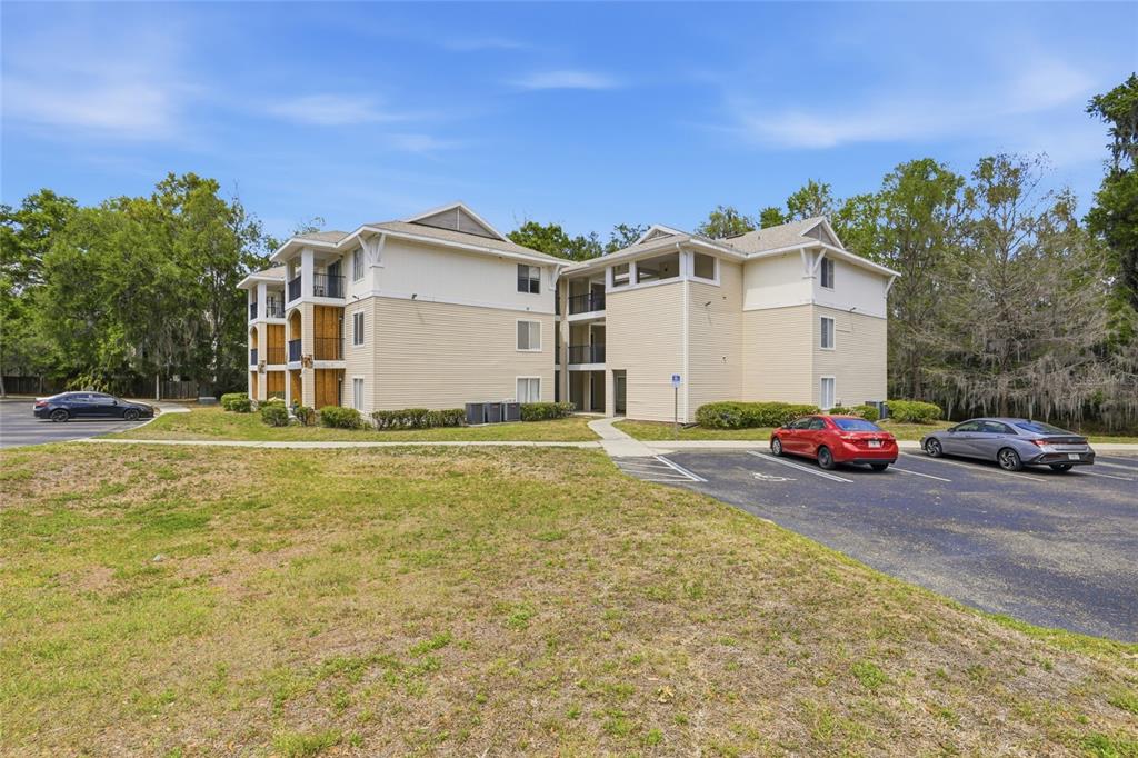 3921 Southwest 34th Street, Unit 307 Gainesville, FL 32608 - Photo 39 of 42