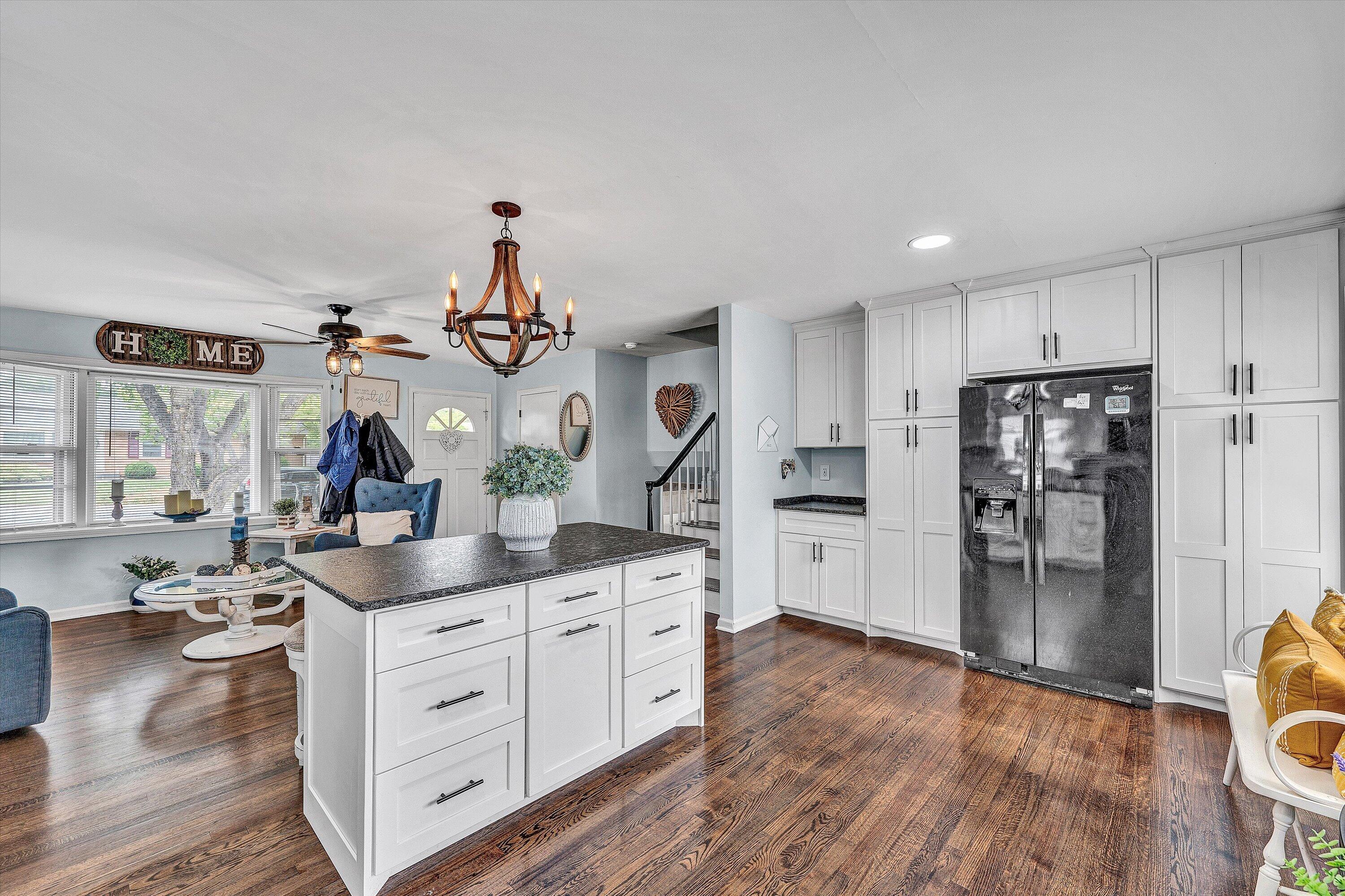 509 Water Oak Road Roanoke, VA 24019 - Photo 10 of 29 10-DSC05308