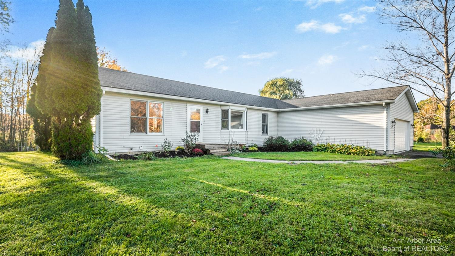401 Jennings Road Whitmore Lake, MI 48189 - Photo 1 of 55 Photo 1