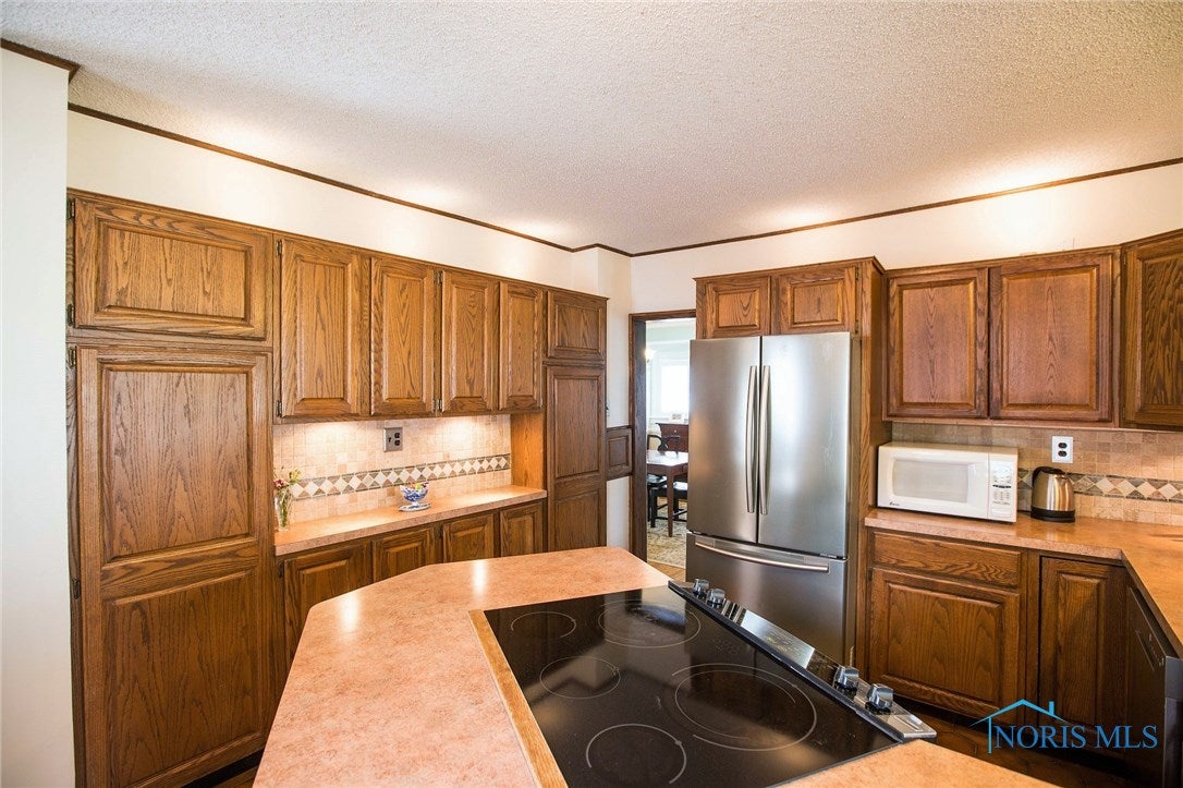 3328 Brantford Road Toledo, OH 43606 - Photo 13 of 33 Gallery Image 13