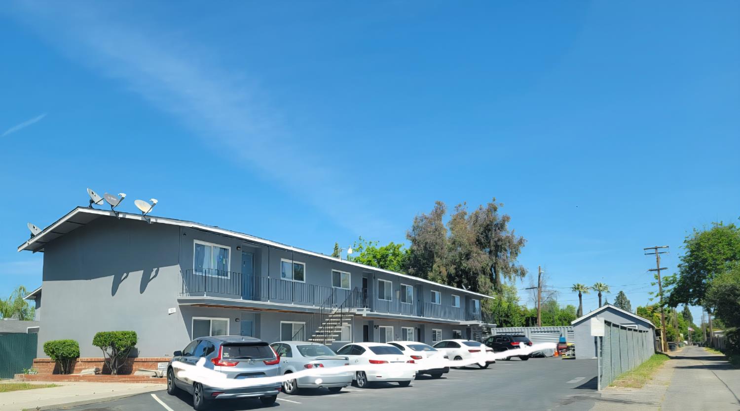 a car parked in front of a building