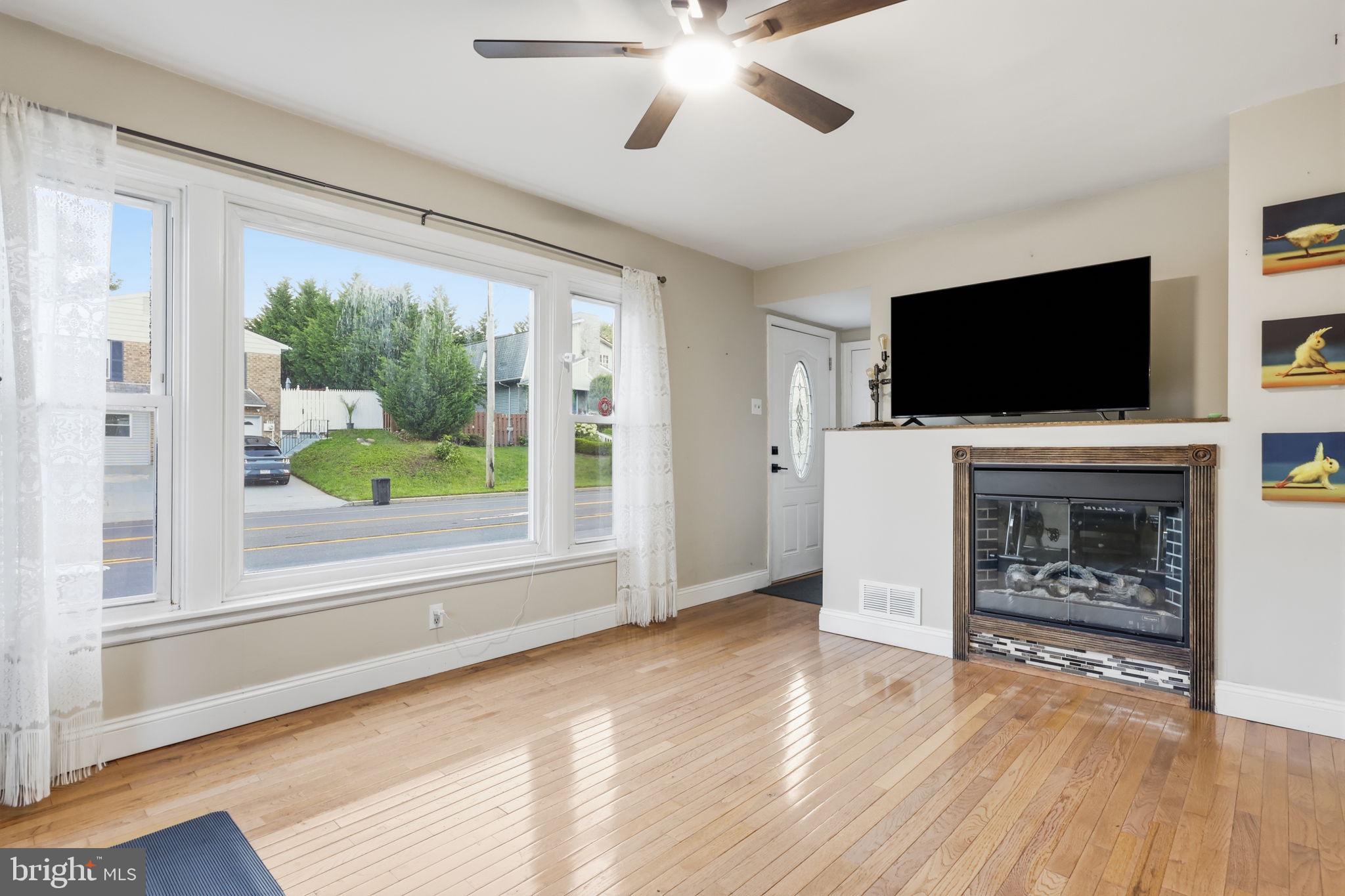 125 County Line Road Feasterville-Trevose, PA 19053 - Photo 6 of 46 Gallery Image 6