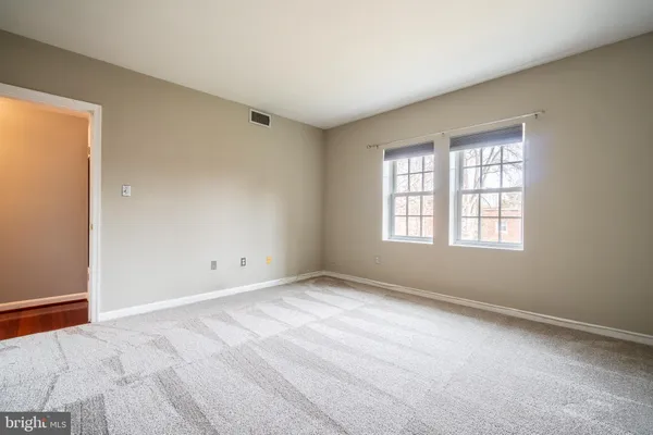 $2,595 | 1713 North Troy Street, Unit 387, Arlington, VA 22201