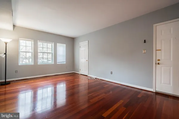 $2,595 | 1713 North Troy Street, Unit 387, Arlington, VA 22201