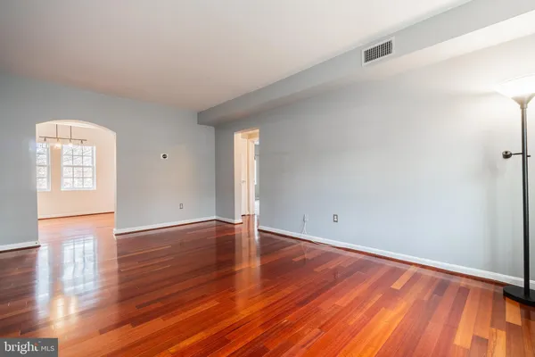 $2,595 | 1713 North Troy Street, Unit 387, Arlington, VA 22201