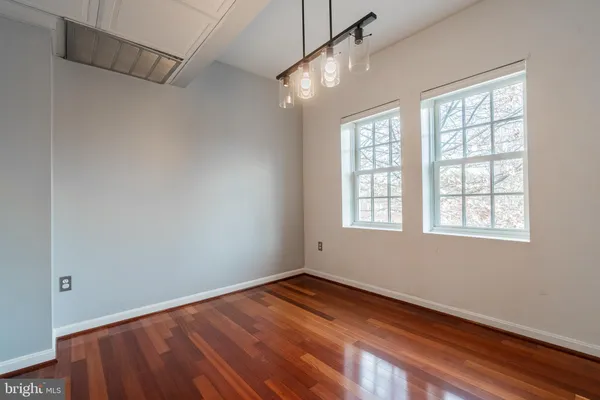 $2,595 | 1713 North Troy Street, Unit 387, Arlington, VA 22201