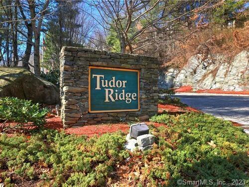125 Warner Hill Road, Unit 103 Stratford, CT 06614 - Photo 1 of 1 a sign on the side of a building