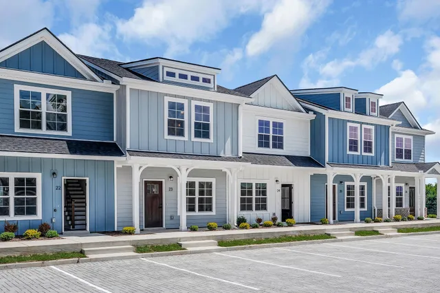 $294,900 | 209 South High Street, Unit 19, McMinnville, TN 37110