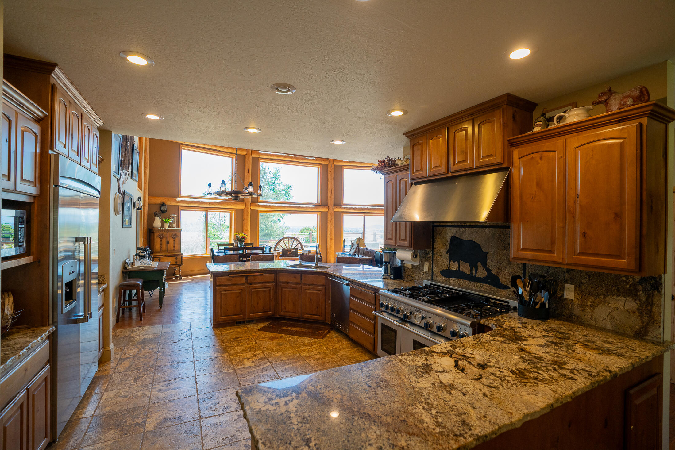 1881 Brophy Road Eagle Point, OR 97524 - Photo 50 of 130 048