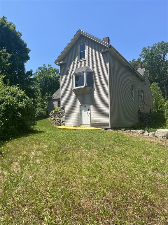 19 Greenwich Plains Road Ware, MA 01082 - Photo 12 of 37