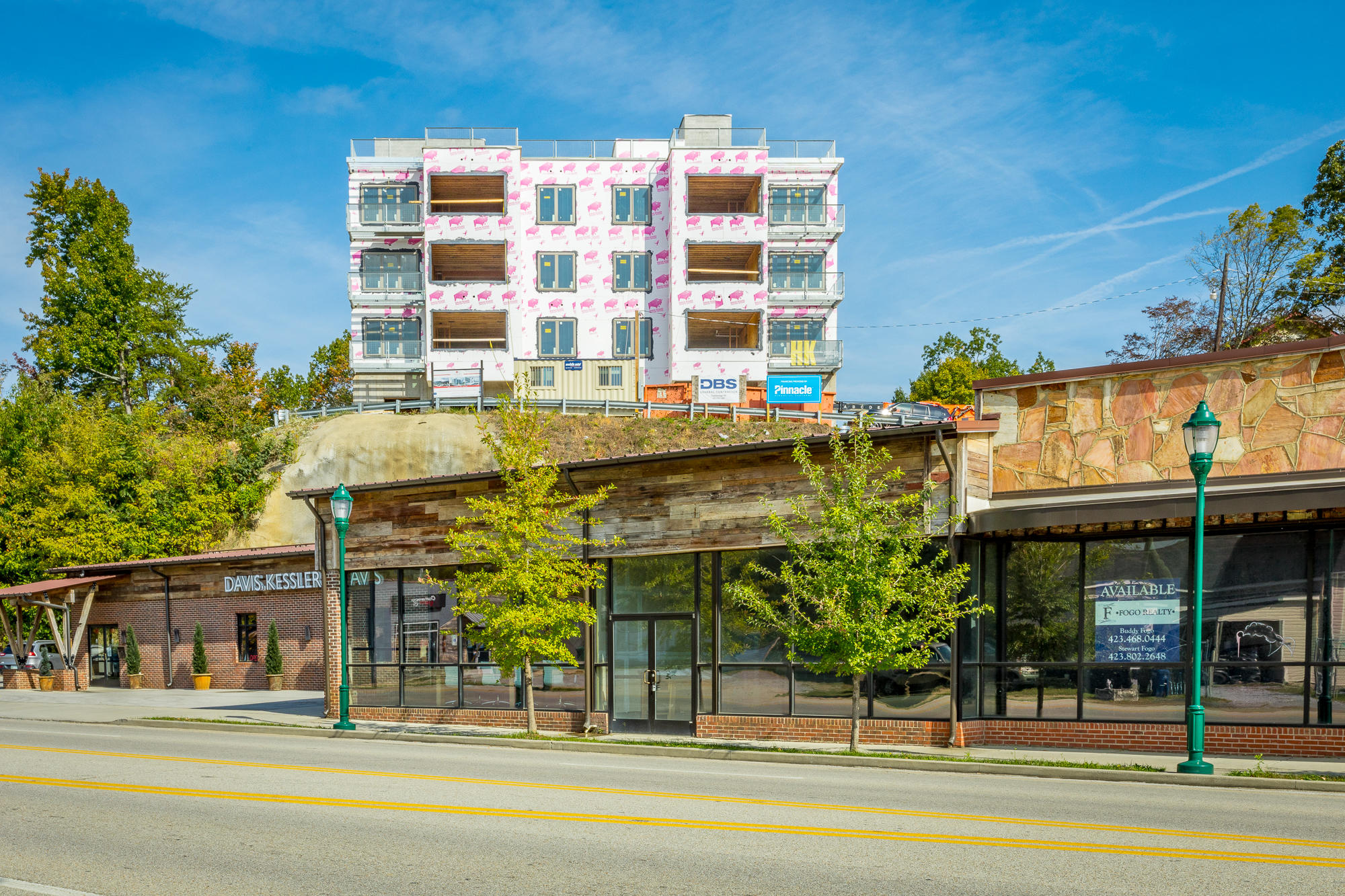 411 Fairpoint Street, Unit 202 Chattanooga, TN 37405 - Photo 2 of 15 411 Fairpoint St. HD-70