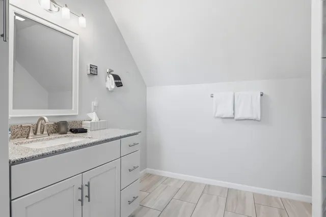 $624,900 | 7500 Nine Mile Point Drive, Charlevoix, MI 49720