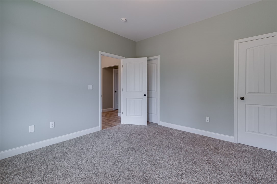 244 Inlet Pointe Drive Anderson, SC 29625 - Photo 18 of 39