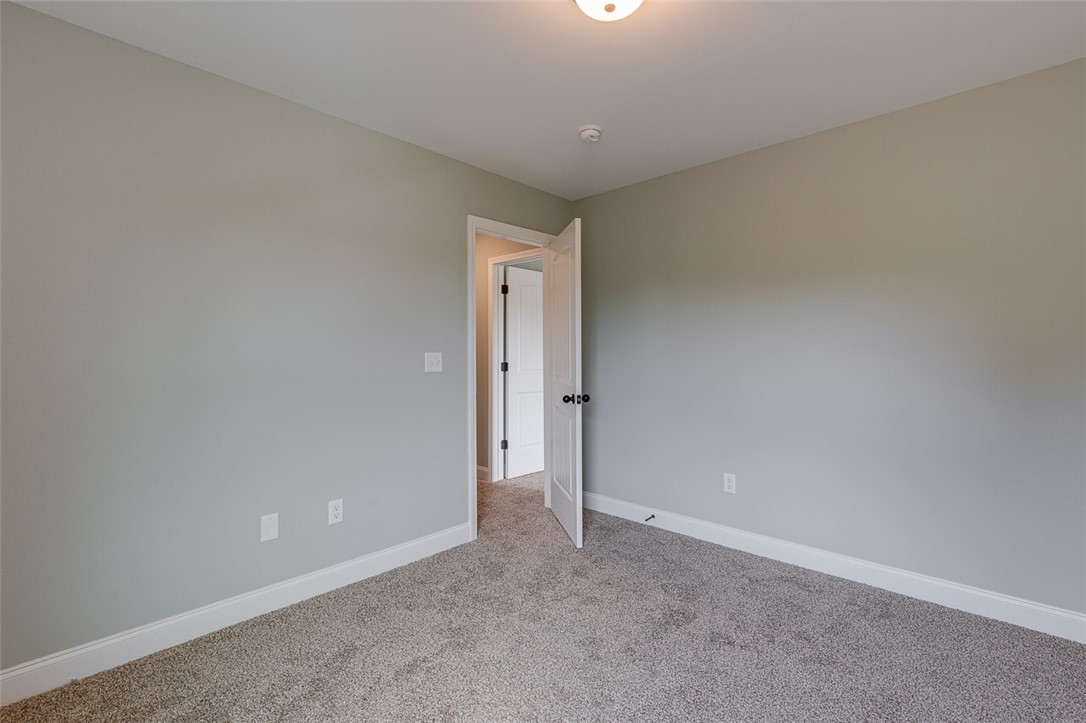 244 Inlet Pointe Drive Anderson, SC 29625 - Photo 30 of 39