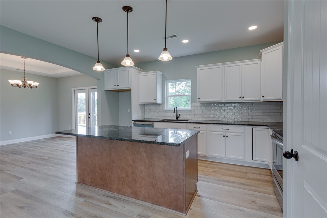 244 Inlet Pointe Drive Anderson, SC 29625 - Photo 8 of 39