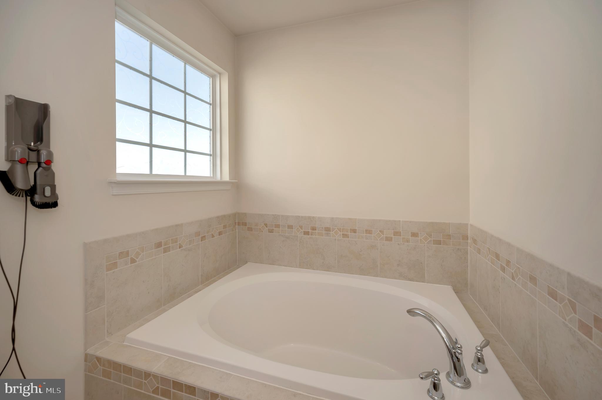 5332 Longbow Road King George, VA 22485 - Photo 52 of 76 Large soaking tub MBA