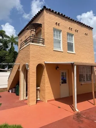 $1,550 | 2811 Southwest 4th Street, Unit 2, Miami, FL 33135