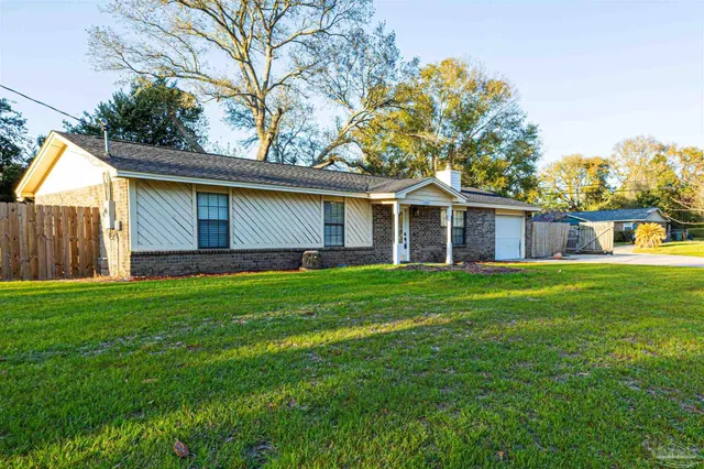 $1,700 | 2460 Black Oak Trail, Pensacola, FL 32526