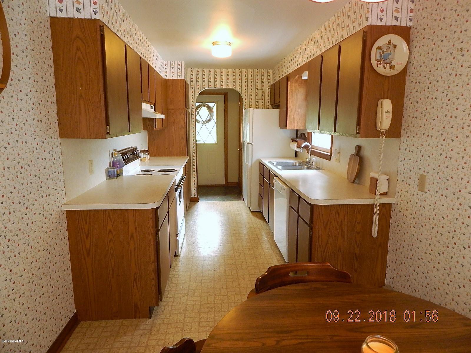 242 Cheshire Road Pittsfield, MA 01201 - Photo 1 of 20 Kitchen