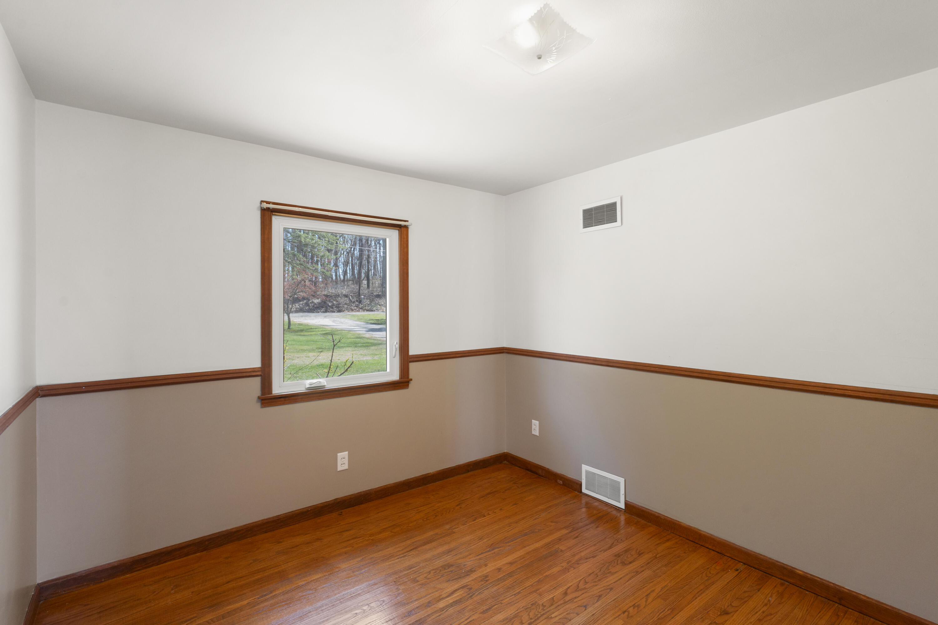 27944 Lakeview Hills Road Sturgis, MI 49091 - Photo 26 of 55 IMG_4471