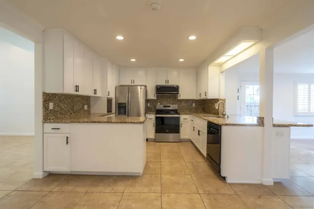 $879,000 | 10858 Buggywhip Drive, Spring Valley, CA 91978