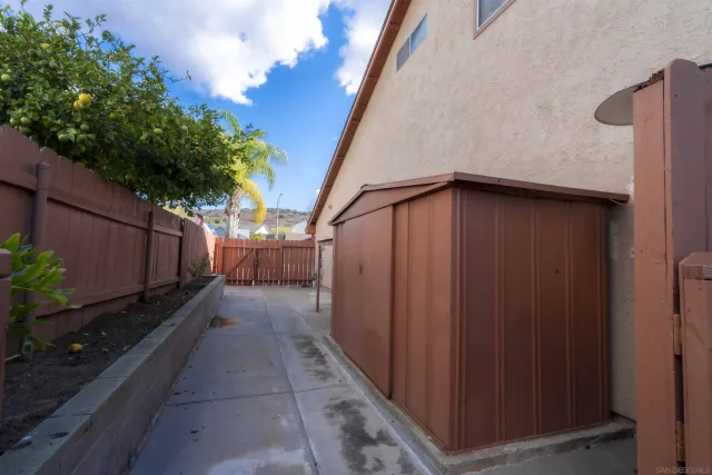 $879,000 | 10858 Buggywhip Drive, Spring Valley, CA 91978