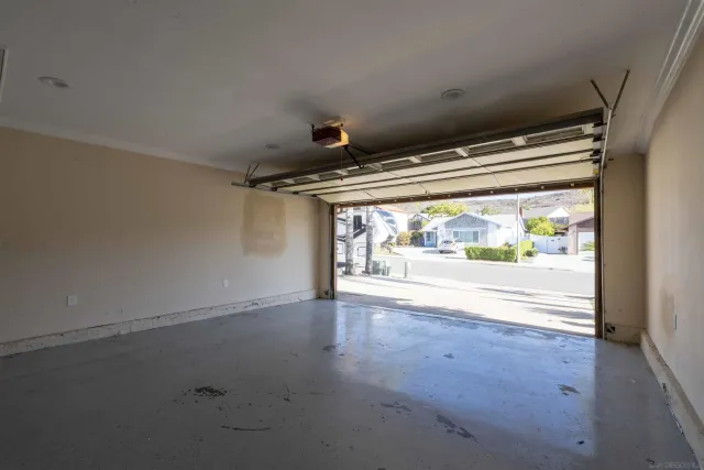 $879,000 | 10858 Buggywhip Drive, Spring Valley, CA 91978