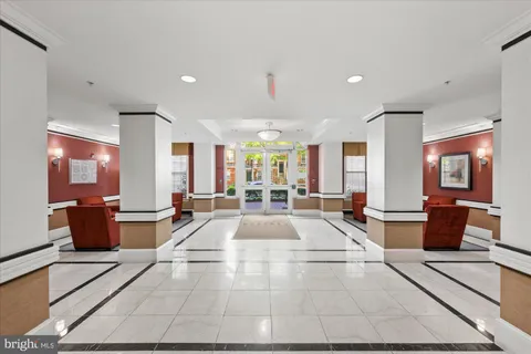 $599,900 | 400 Cameron Station Boulevard, Unit 202, Alexandria, VA 22304