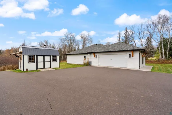 $749,000 | 59 East Riverside Road, Esko, MN 55733