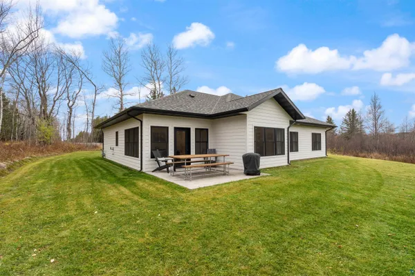 $749,000 | 59 East Riverside Road, Esko, MN 55733