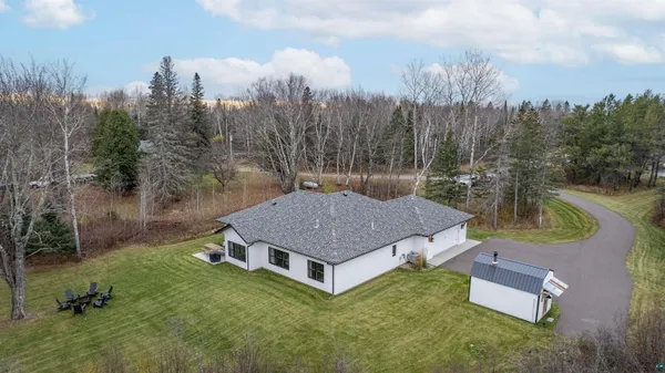 $749,000 | 59 East Riverside Road, Esko, MN 55733