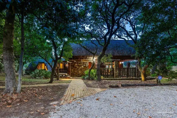 $3,250,000 | 320 North Sunset Boulevard, Gulf Breeze, FL 32561