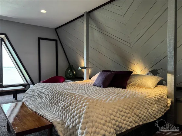 $3,250,000 | 320 North Sunset Boulevard, Gulf Breeze, FL 32561