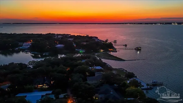 $3,250,000 | 320 North Sunset Boulevard, Gulf Breeze, FL 32561