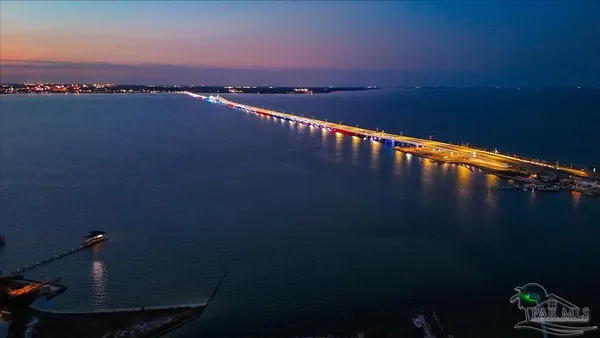 $3,250,000 | 320 North Sunset Boulevard, Gulf Breeze, FL 32561