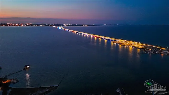 $3,590,000 | 320 North Sunset Boulevard, Gulf Breeze, FL 32561