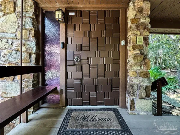 $3,250,000 | 320 North Sunset Boulevard, Gulf Breeze, FL 32561